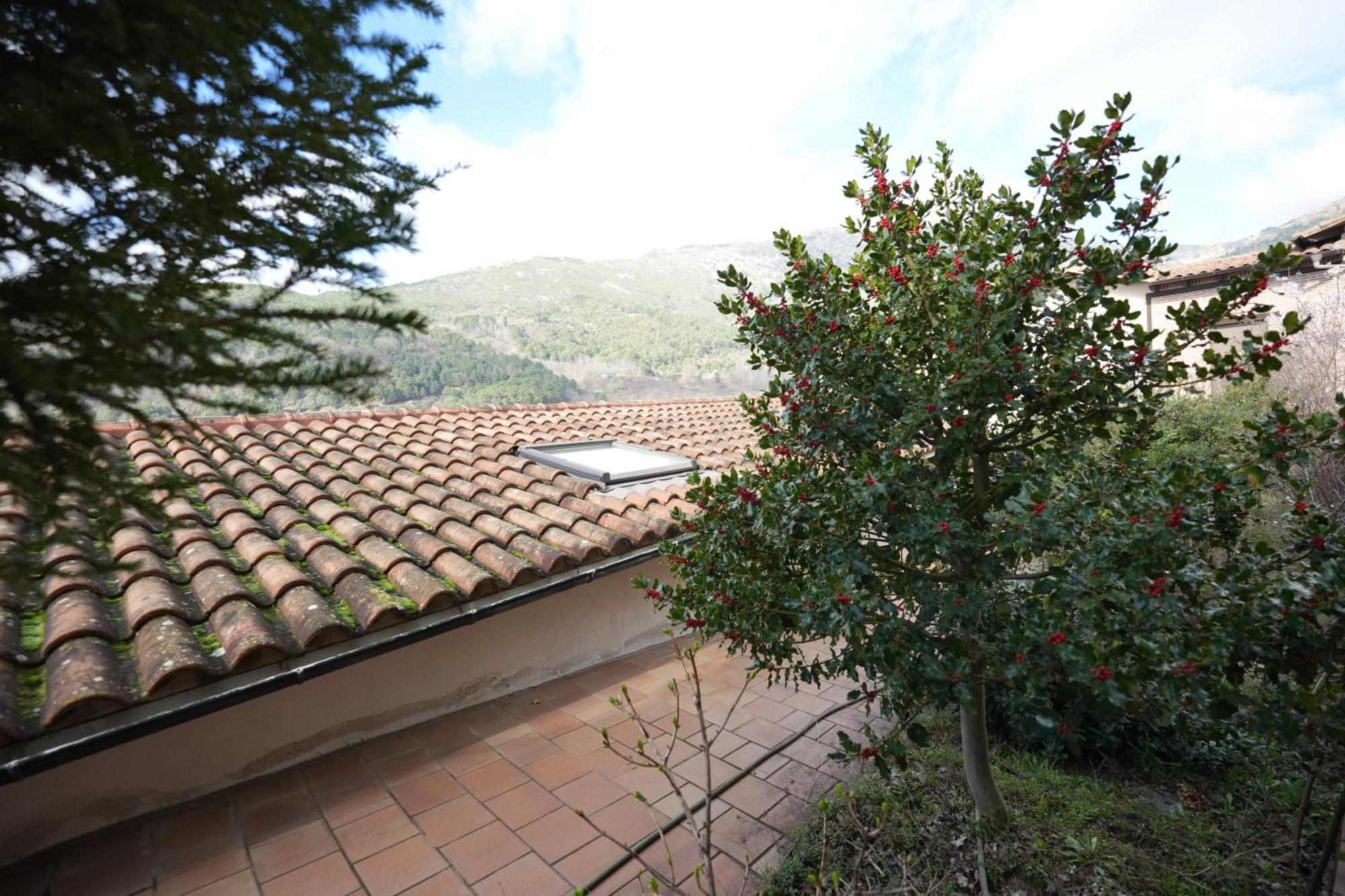 Cuevas Del Valle Hotel Rural Y Restaurante, Rinconcito De Gredos מראה חיצוני תמונה