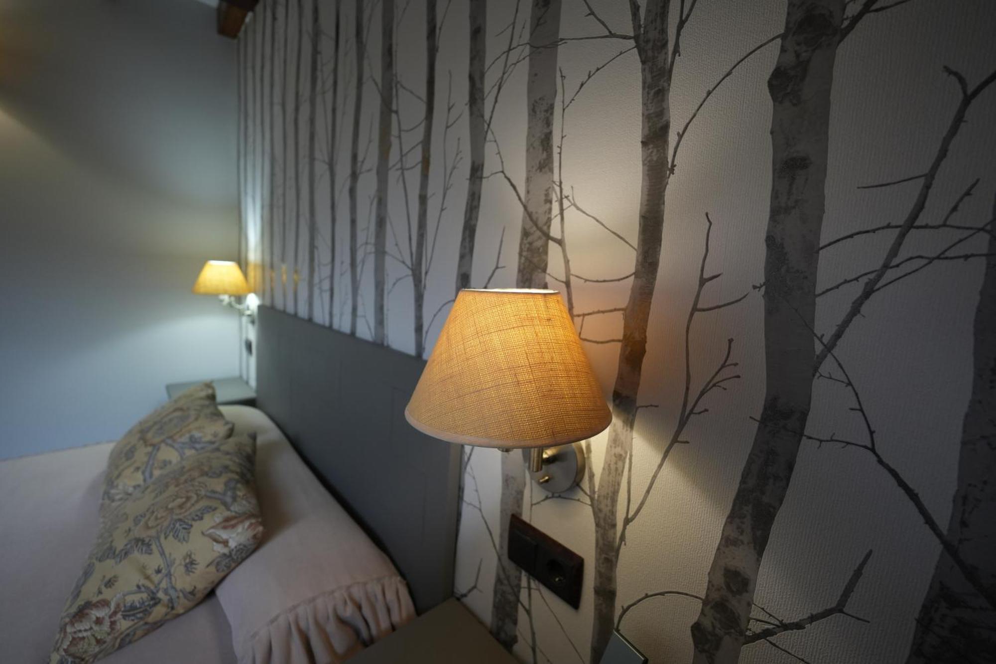 Cuevas Del Valle Hotel Rural Y Restaurante, Rinconcito De Gredos מראה חיצוני תמונה
